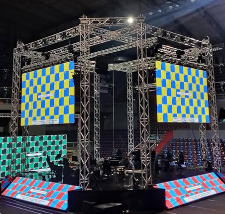 Video Tron / Mega Tron - Setup profesional dengan LED screen besar untuk event stadium